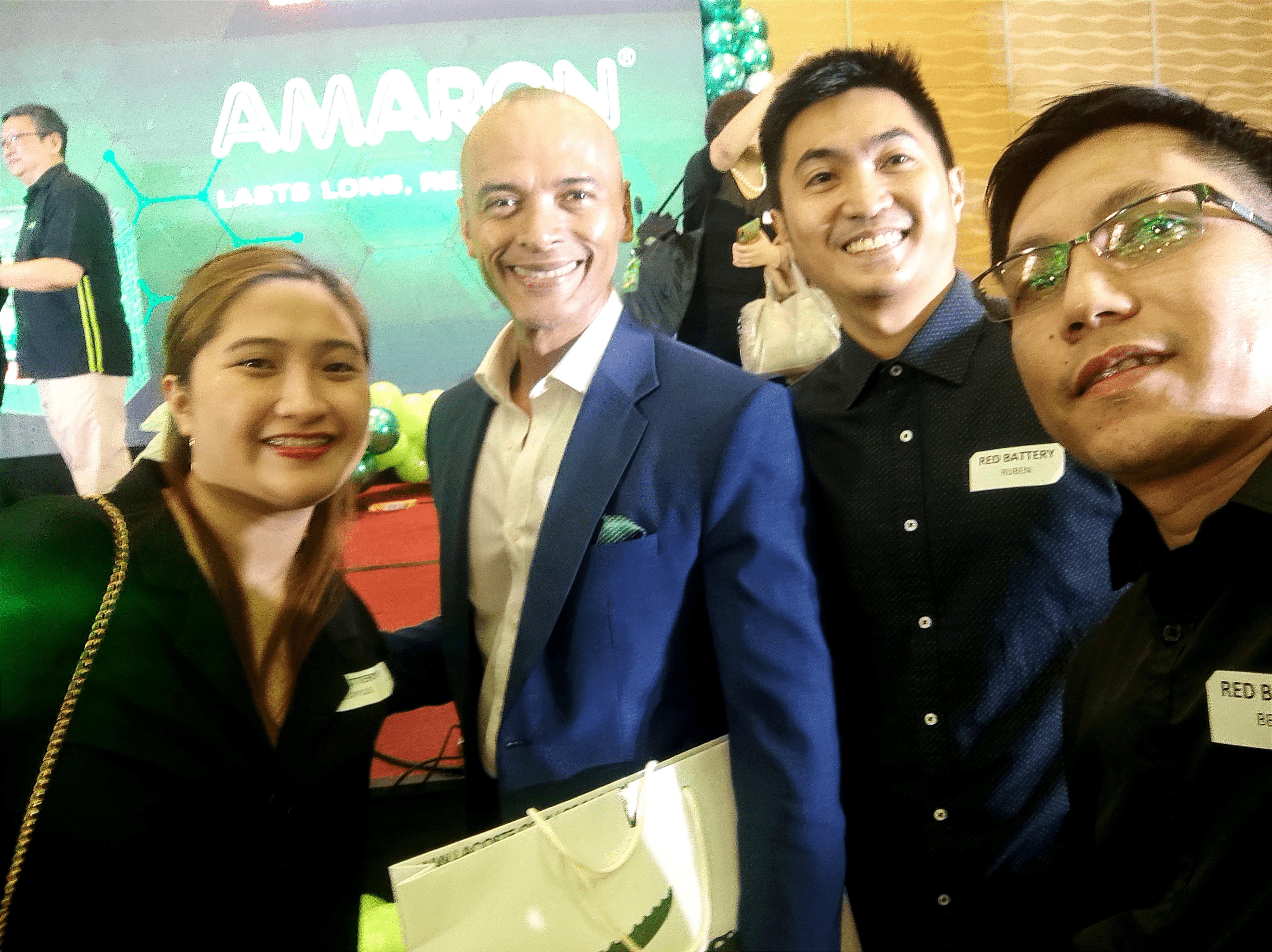 Dealers event group photo 5